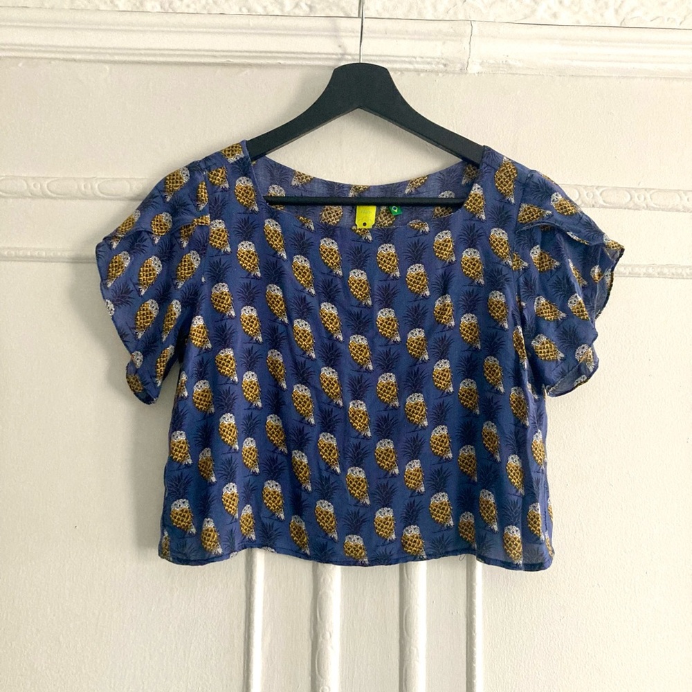 FARM Rio Navy Blue Pineapple Owl Print Short Sleeve Crop Top